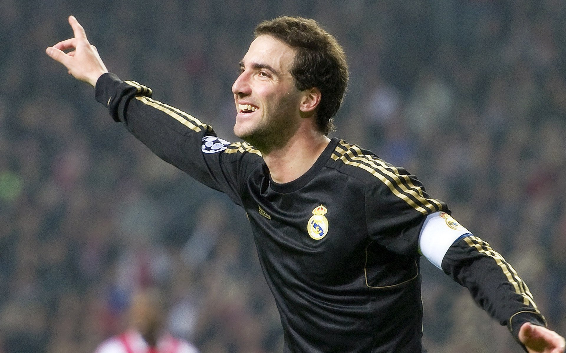 加维关键节点连续得分,英格兰最后时刻绝杀德国—一场定义时代的胜利